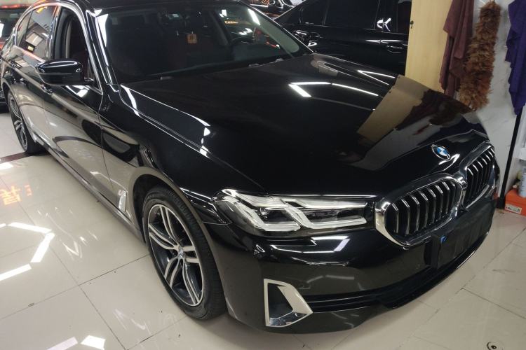 Used BMW 5 Series 2021 530Li Leading Luxury Package Front Right 45 Deg