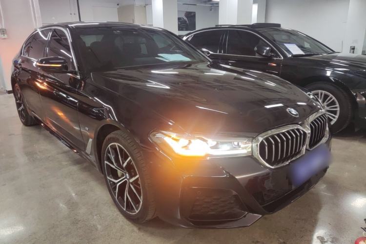 Used BMW 5 Series 2021 Restyled 530Li Luxury Edition M Sport Package Front Right 45 Deg