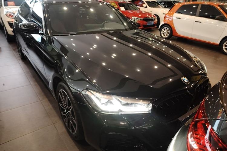 Used BMW 5 Series 2021 Facelifted 525Li M Sport Package Front Right 45 Deg