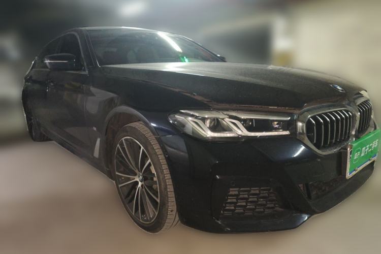 Used BMW 5 Series 2021 530Li Leading Model M Sport Package Front Right 45 Deg