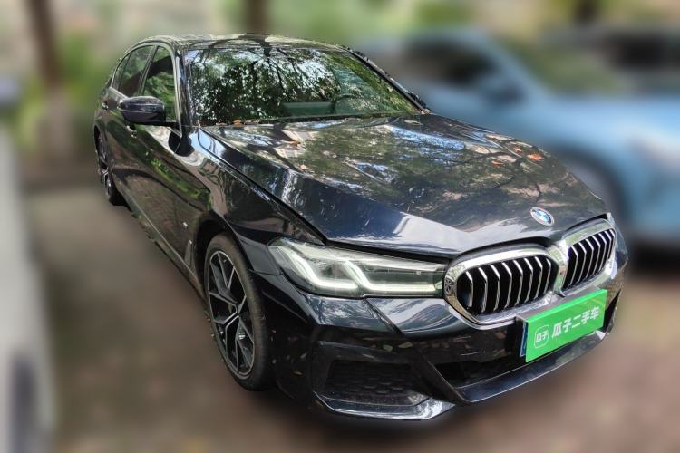 Used BMW 5 Series 2021 530Li Luxury Edition M Sport Package Front Right 45 Deg