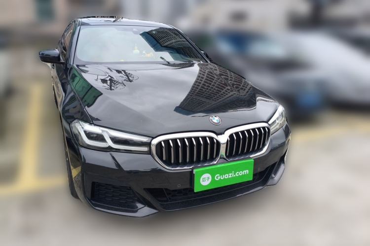 Used BMW 5 Series 2021 525i M Sport Package Front Right 45 Deg