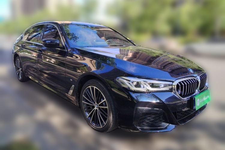 Used BMW 5 Series 2021 530Li Leading Model M Sport Package Front Right 45 Deg