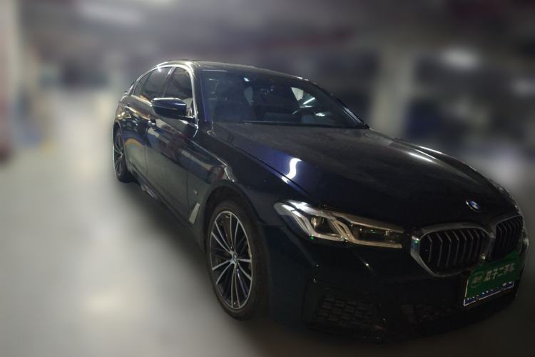 Used BMW 5 Series 2021 530Li Leading Model M Sport Package Front Right 45 Deg