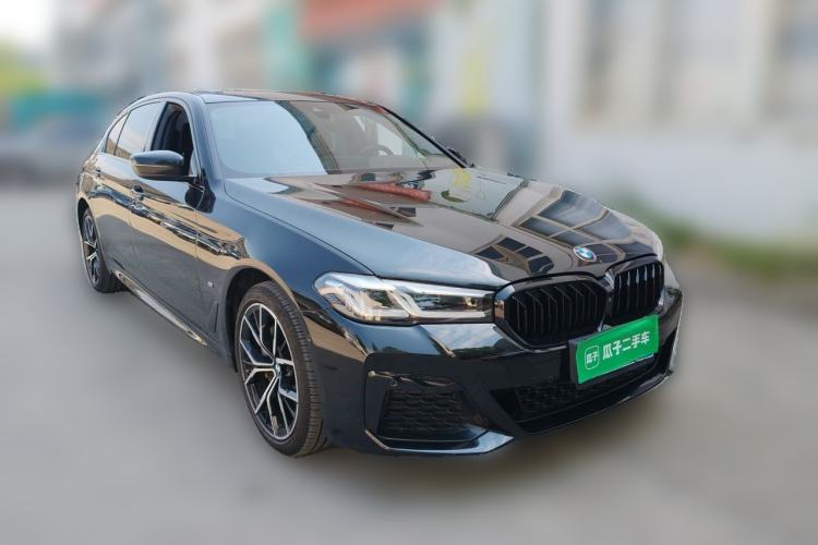 Used BMW 5 Series 2021 530Li Luxury Edition M Sport Package Front Right 45 Deg