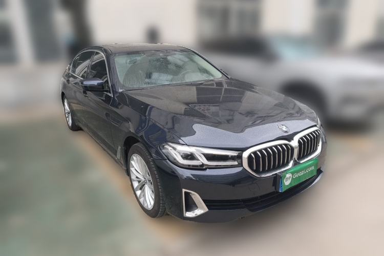 Used BMW 5 Series 2021 Updated Version 525Li Luxury Package Front Right 45 Deg