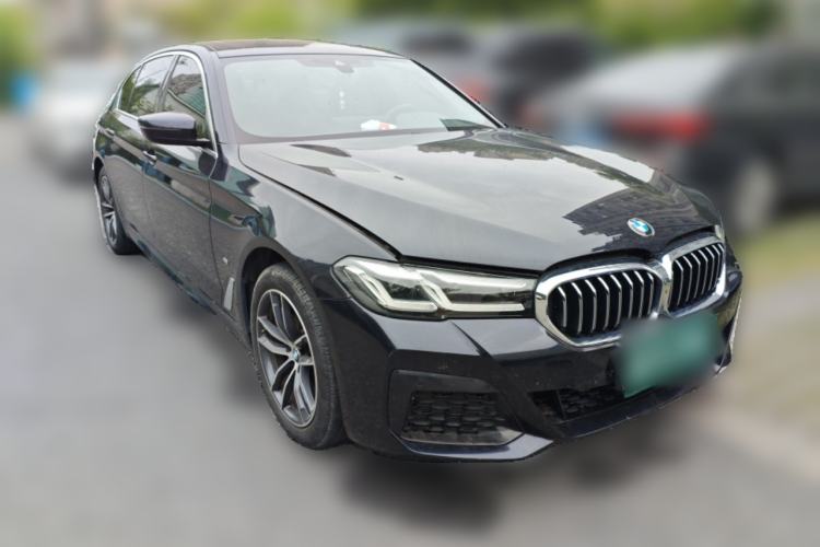 Used BMW 5 Series 2021 Facelifted 525Li M Sport Package Front Right 45 Deg