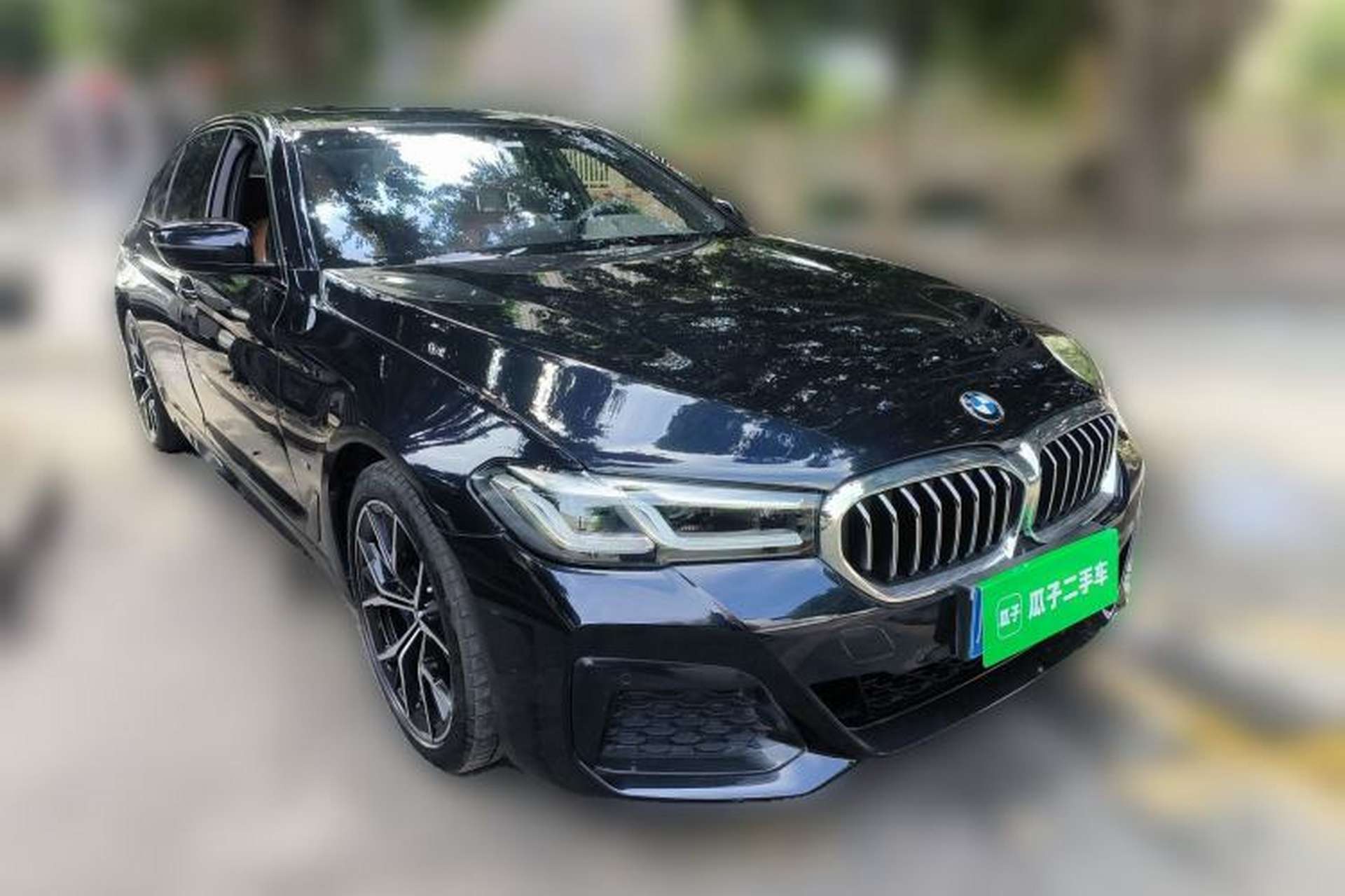 Used BMW 5 Series 2021 530i M Sport Package Front Right 45 Deg