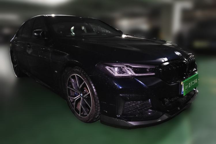 Used BMW 5 Series 2021 530i M Sport Package Front Right 45 Deg