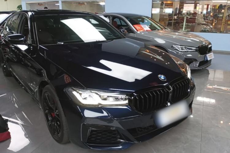 Used BMW 5 Series 2021 Restyled 540i Sport Line with M Sports Package Front Right 45 Deg