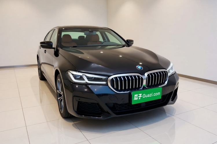 Used BMW 5 Series 2021 530Li Leading Model M Sport Package Front Right 45 Deg