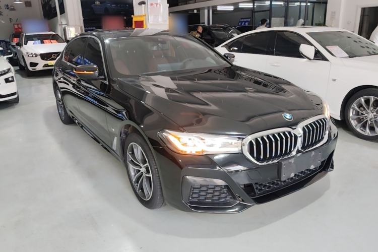 Used BMW 5 Series 2021 Facelifted 525Li M Sport Package Front Right 45 Deg