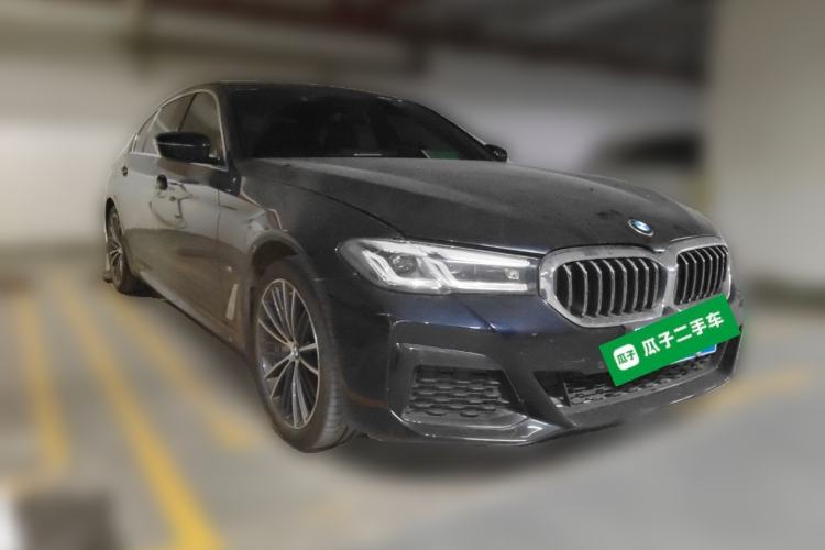 Used BMW 5 Series 2021 530Li Leading Model M Sport Package Front Right 45 Deg