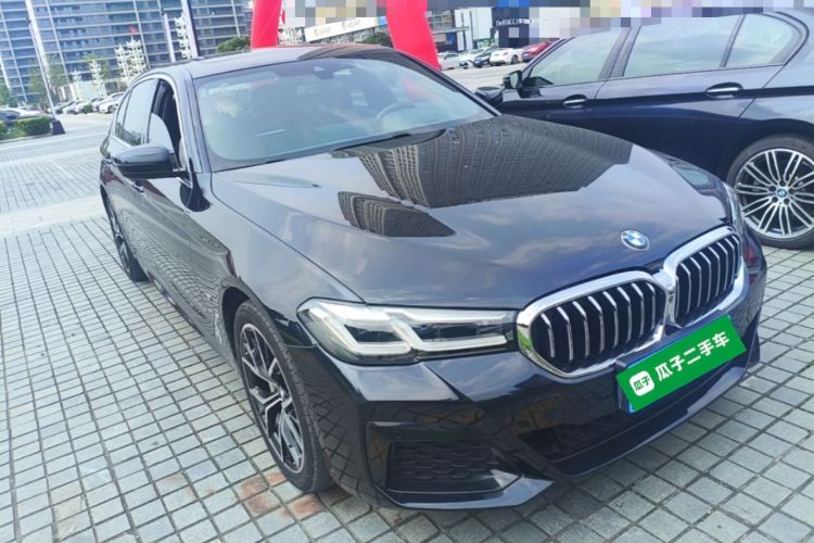 Used BMW 5 Series 2021 530Li Luxury Edition M Sport Package Front Right 45 Deg