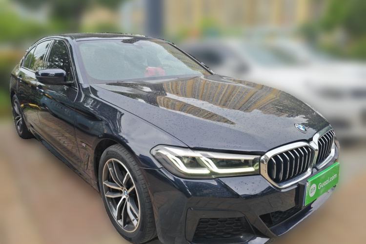 Used BMW 5 Series 2021 525i M Sport Package Front Right 45 Deg