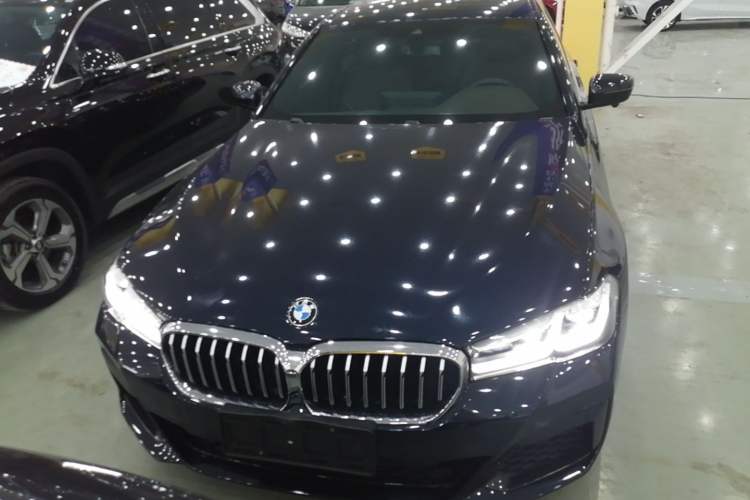 Used BMW 5 Series 2021 Facelifted 525Li M Sport Package Front
