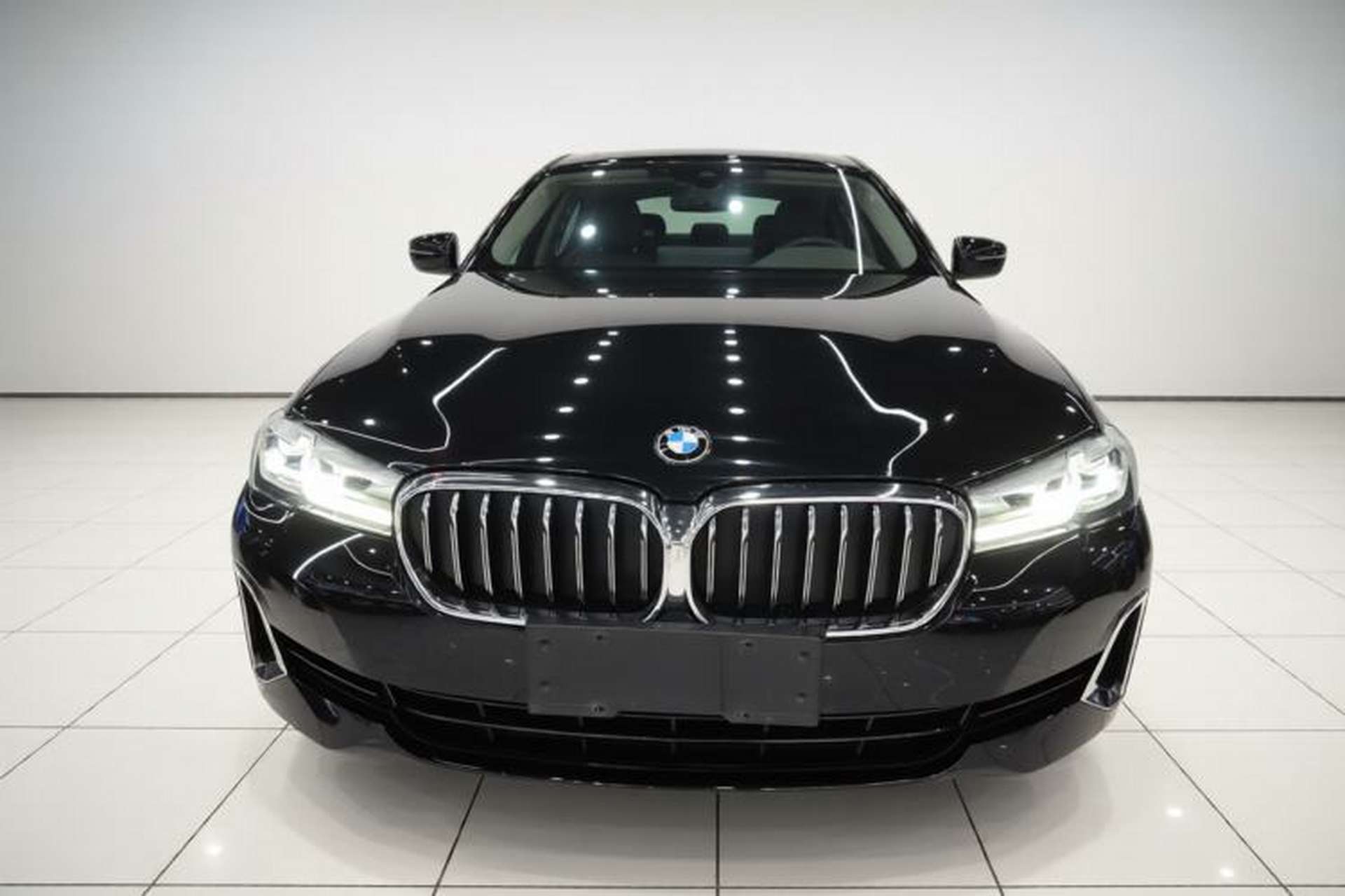 Used BMW 5 Series 2021 525Li Luxury Package Front