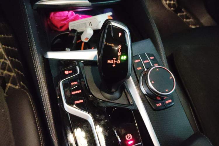 Used BMW 5 Series 2021 525i M Sport Package Gear Lever