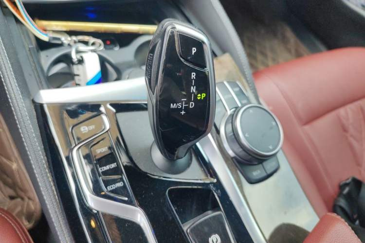 Used BMW 5 Series 2021 525Li M Sport Package Gear Lever