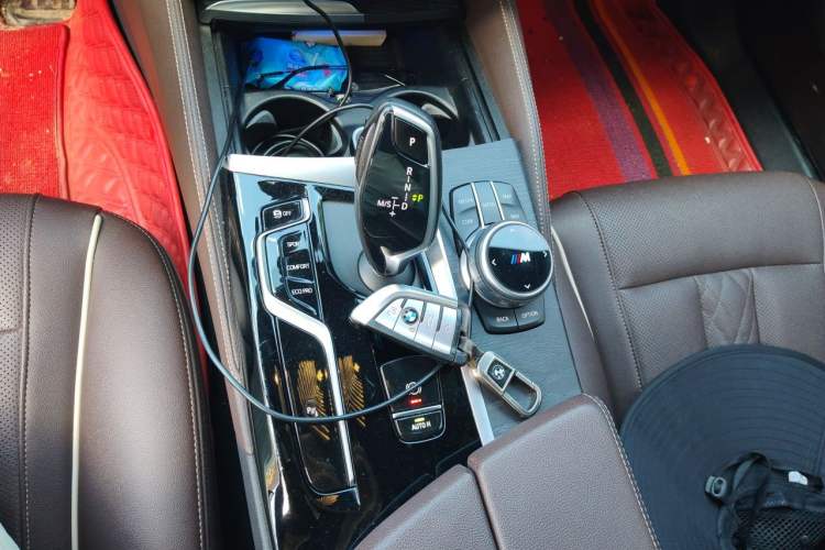 Used BMW 5 Series 2021 Facelifted 530Li Leading Edition M Sport Package Gear Lever