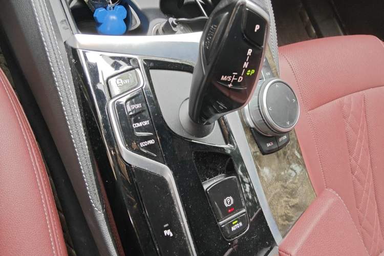 Used BMW 5 Series 2021 525Li M Sport Package Gear Lever