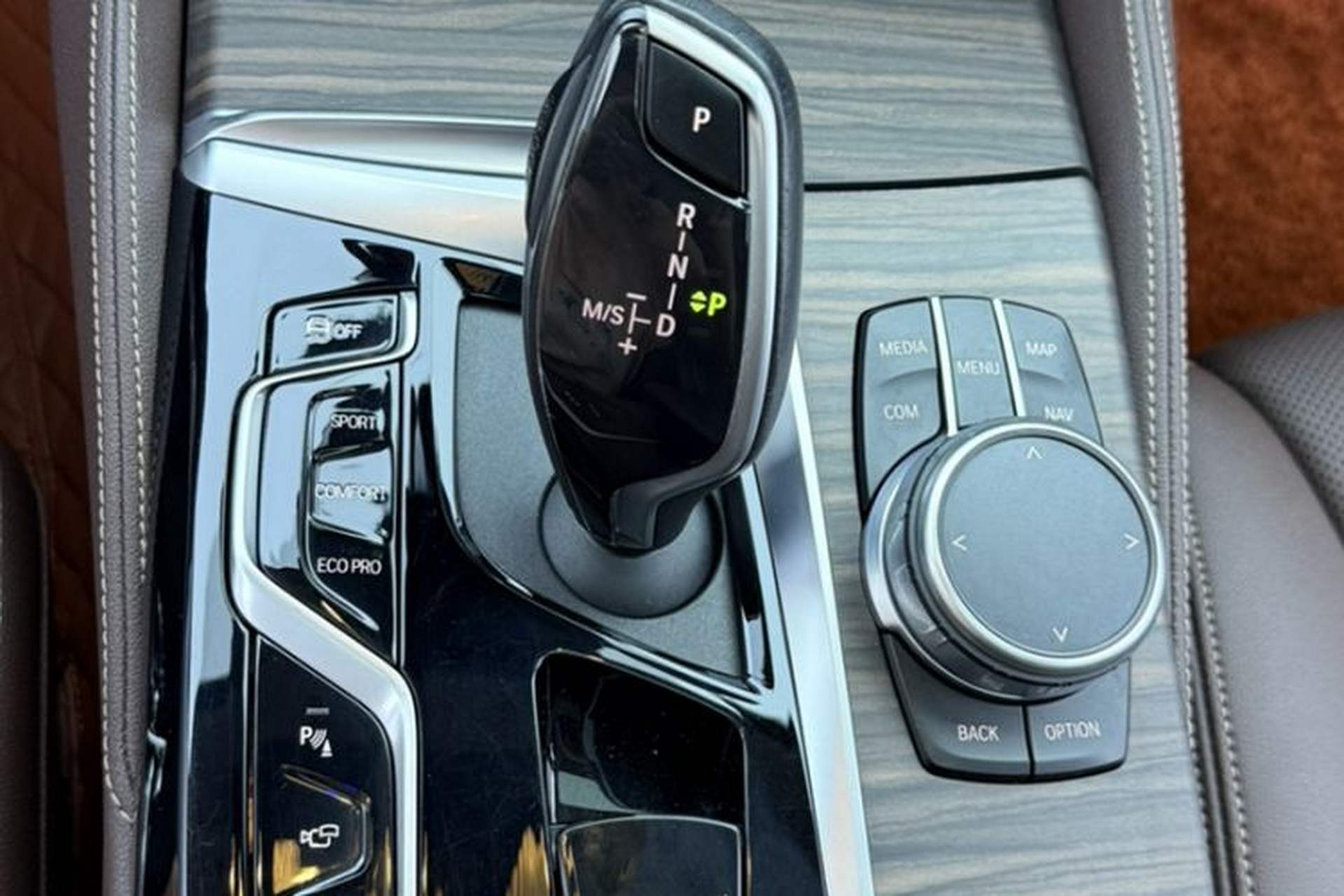 Used BMW 5 Series 2021 Updated 530Li Luxury Package Premium Edition Gear Lever