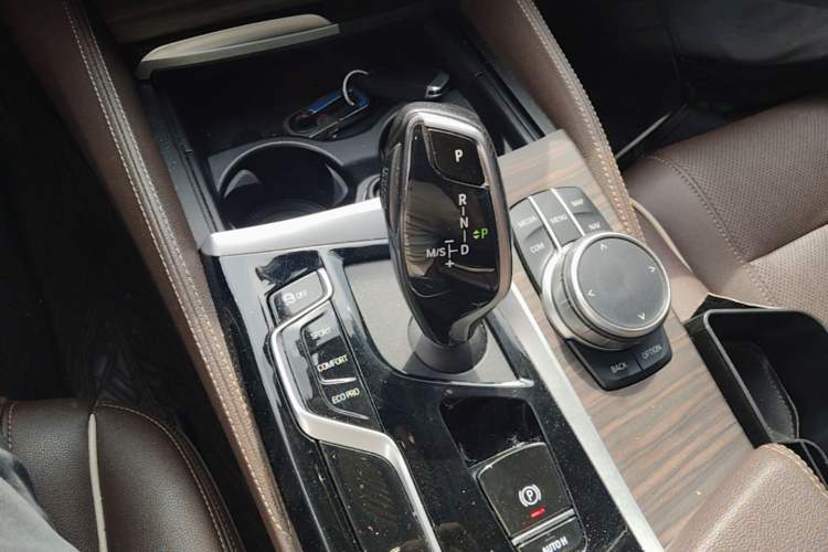 Used BMW 5 Series 2021 530Li Leading Luxury Package Gear Lever