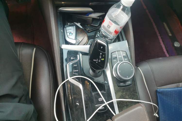 Used BMW 5 Series 2021 525Li Luxury Package Gear Lever