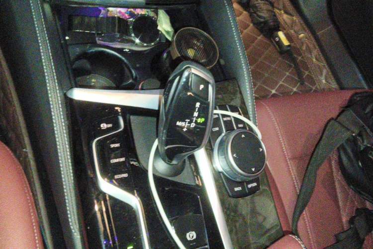Used BMW 5 Series 2021 525Li Luxury Package Gear Lever