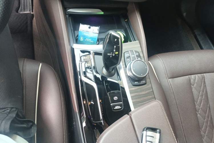 Used BMW 5 Series 2021 530Li Leading Luxury Package Gear Lever
