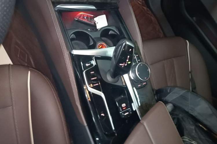 Used BMW 5 Series 2021 525Li M Sport Package Gear Lever