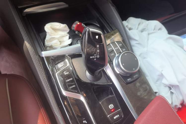 Used BMW 5 Series 2021 525Li M Sport Package Gear Lever