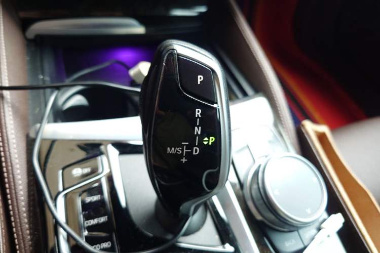 Used BMW 5 Series 2021 Restyled 530Li Luxury Edition M Sport Package Gear Lever
