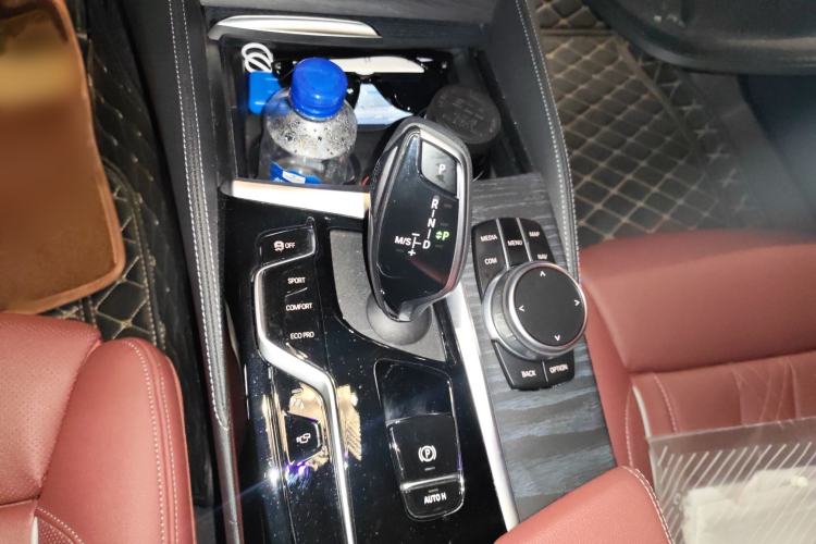 Used BMW 5 Series 2021 530Li Luxury Edition M Sport Package Gear Lever