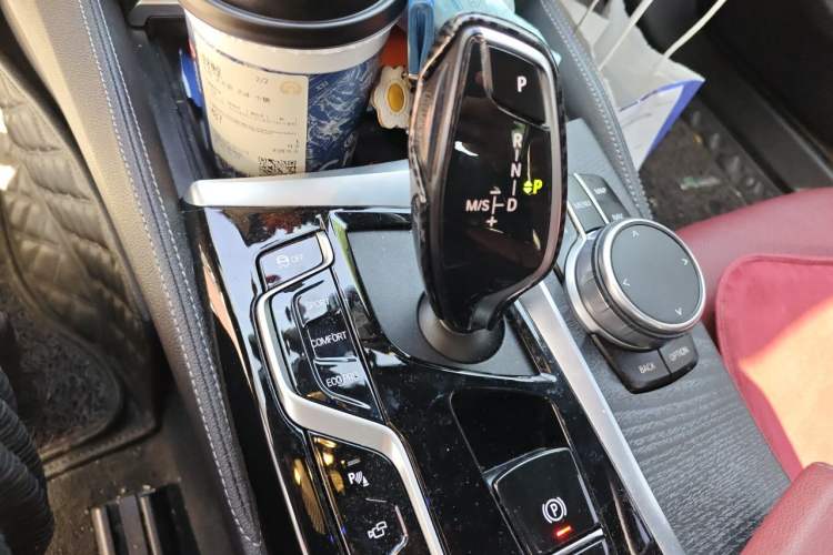 Used BMW 5 Series 2021 530Li Luxury Edition M Sport Package Gear Lever