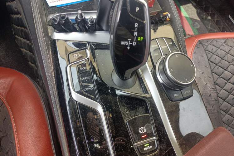 Used BMW 5 Series 2021 525Li Luxury Package Gear Lever