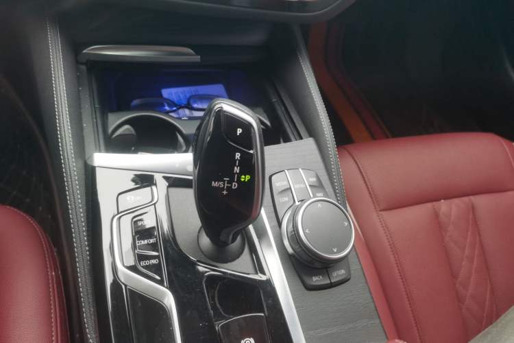 Used BMW 5 Series 2021 Facelifted 530Li Leading Edition M Sport Package Gear Lever
