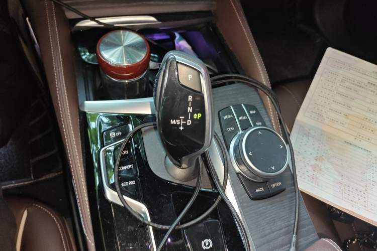 Used BMW 5 Series 2021 Facelifted 530Li Leading Edition M Sport Package Gear Lever