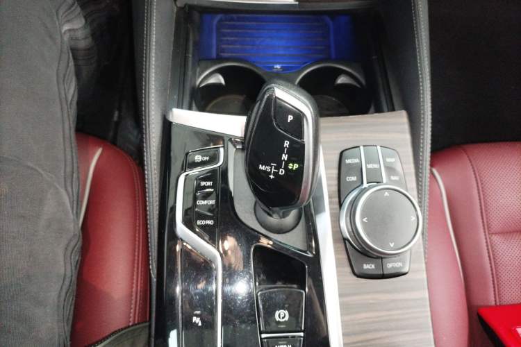Used BMW 5 Series 2021 Restyled 530Li Leading Edition Luxury Package Gear Lever