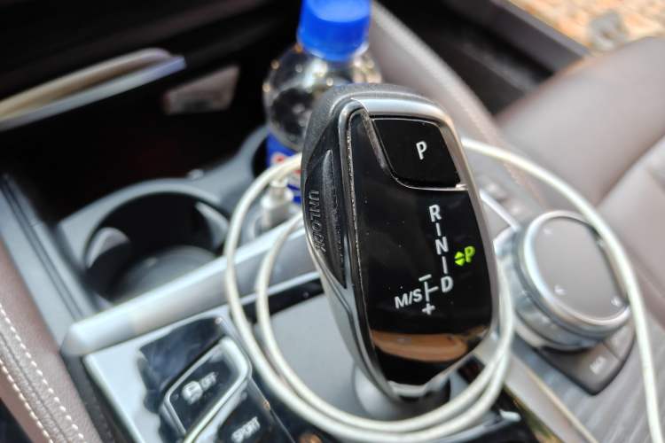 Used BMW 5 Series 2021 Facelifted 530Li Executive M Sport Package Gear Lever