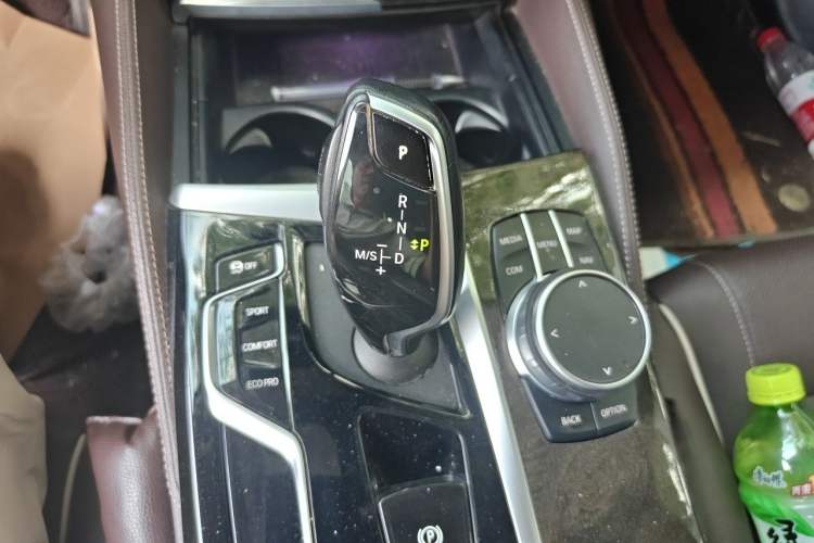 Used BMW 5 Series 2021 525Li Luxury Package Gear Lever