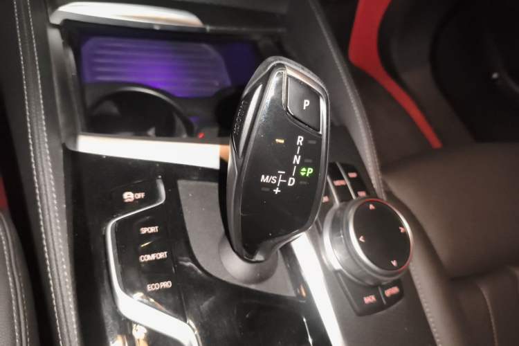 Used BMW 5 Series 2021 525i M Sport Package Gear Lever