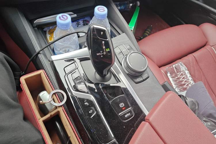 Used BMW 5 Series 2021 Restyled 530Li Luxury Edition M Sport Package Gear Lever