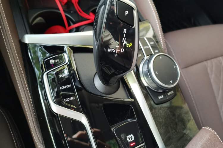 Used BMW 5 Series 2021 525Li Luxury Package Gear Lever
