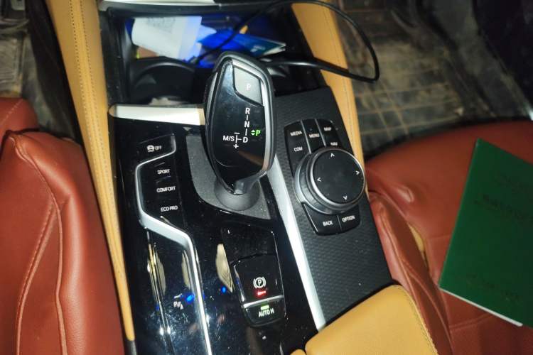 Used BMW 5 Series 2021 525i M Sport Package Gear Lever
