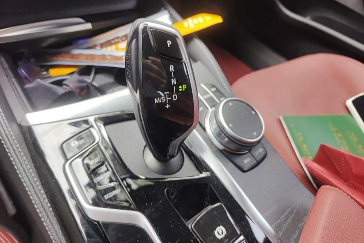 Used BMW 5 Series 2021 Facelifted 530Li Leading Edition M Sport Package Gear Lever