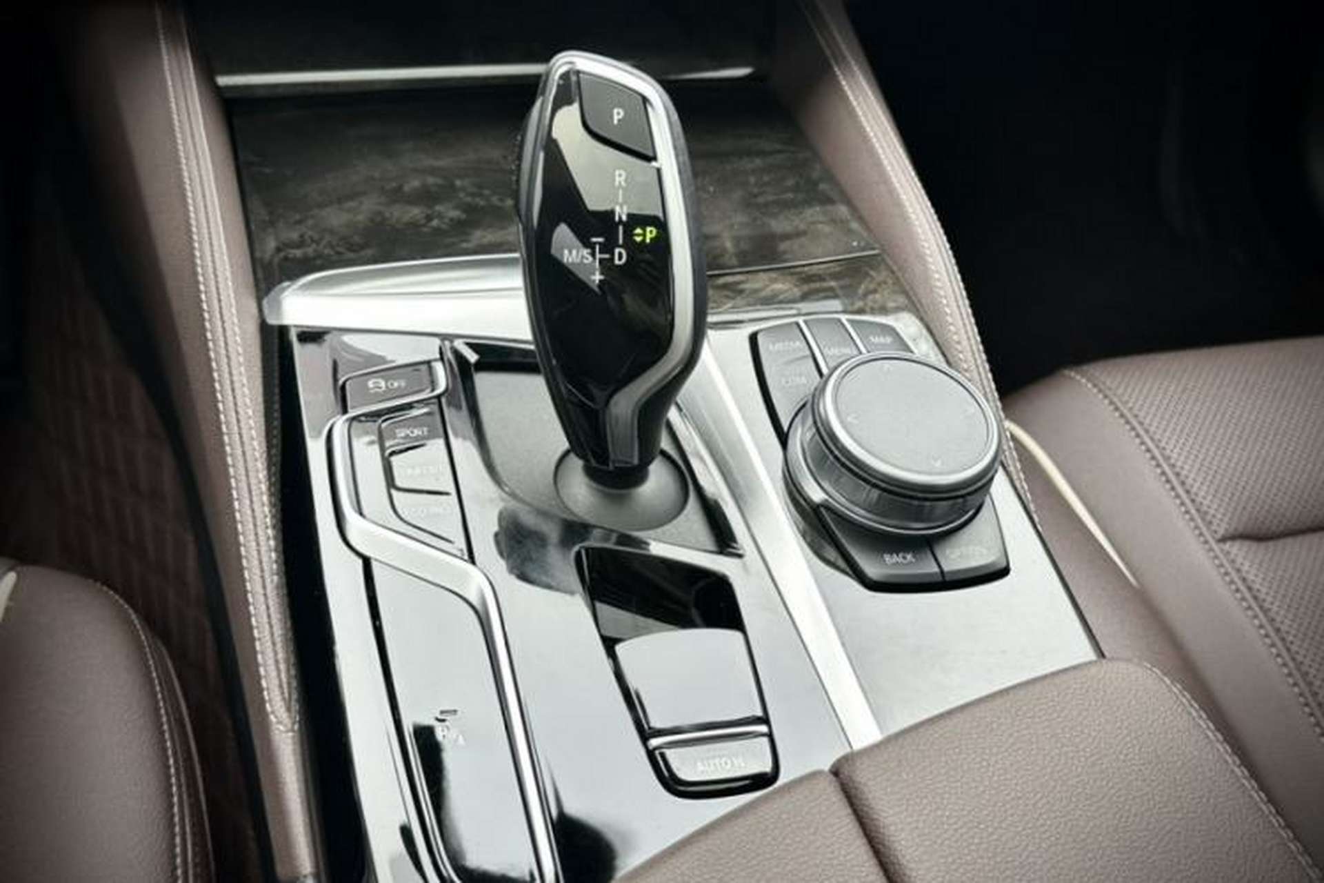 Used BMW 5 Series 2021 525Li Luxury Package Gear Lever