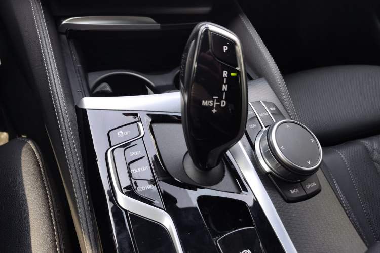 Used BMW 5 Series 2021 525i M Sport Package Gear Lever
