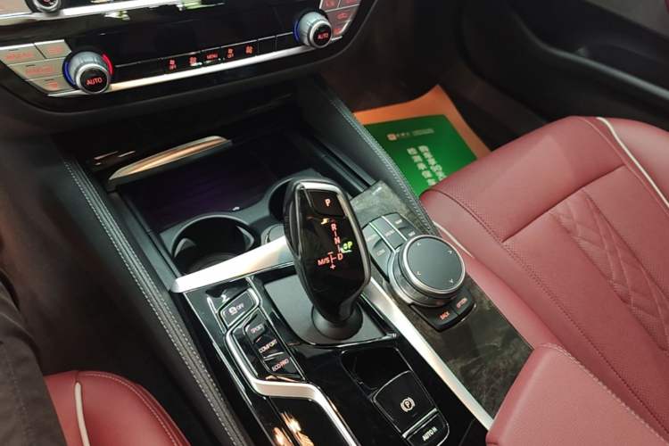 Used BMW 5 Series 2021 Facelifted 525Li M Sport Package Gear Lever