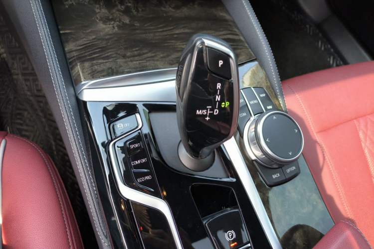 Used BMW 5 Series 2021 Facelifted 525Li M Sport Package Gear Lever